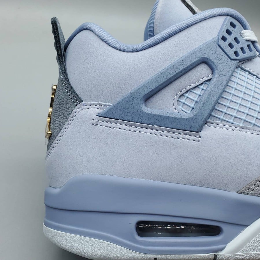 Air Jordan 4 Retro