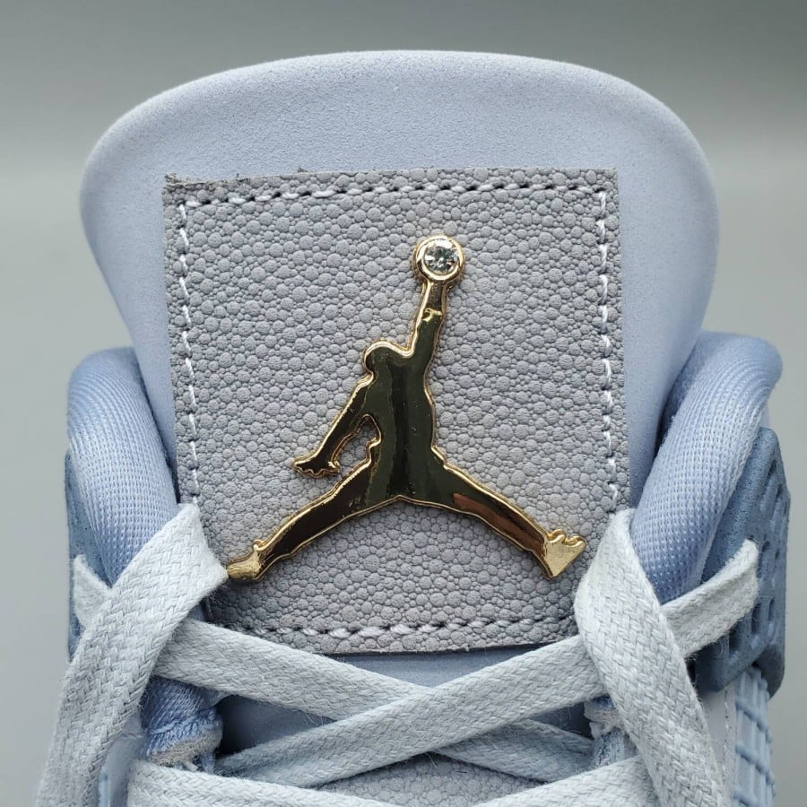 Air Jordan 4 Retro