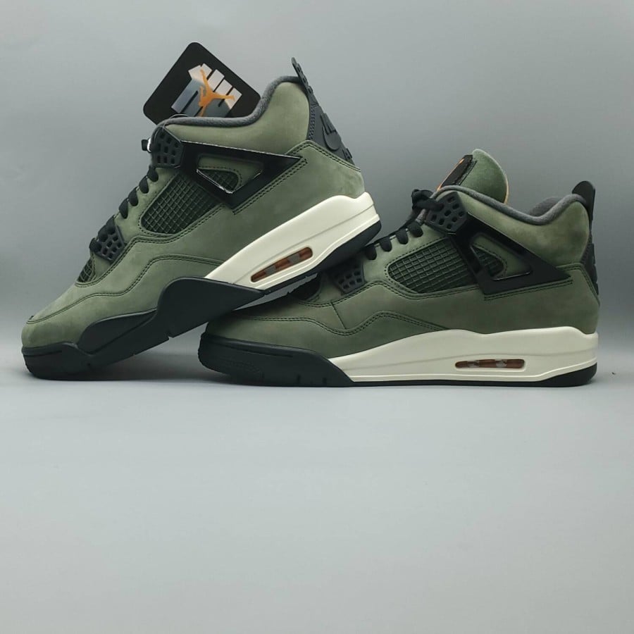 Undefeated x Air Jordan 4 Retro 2025