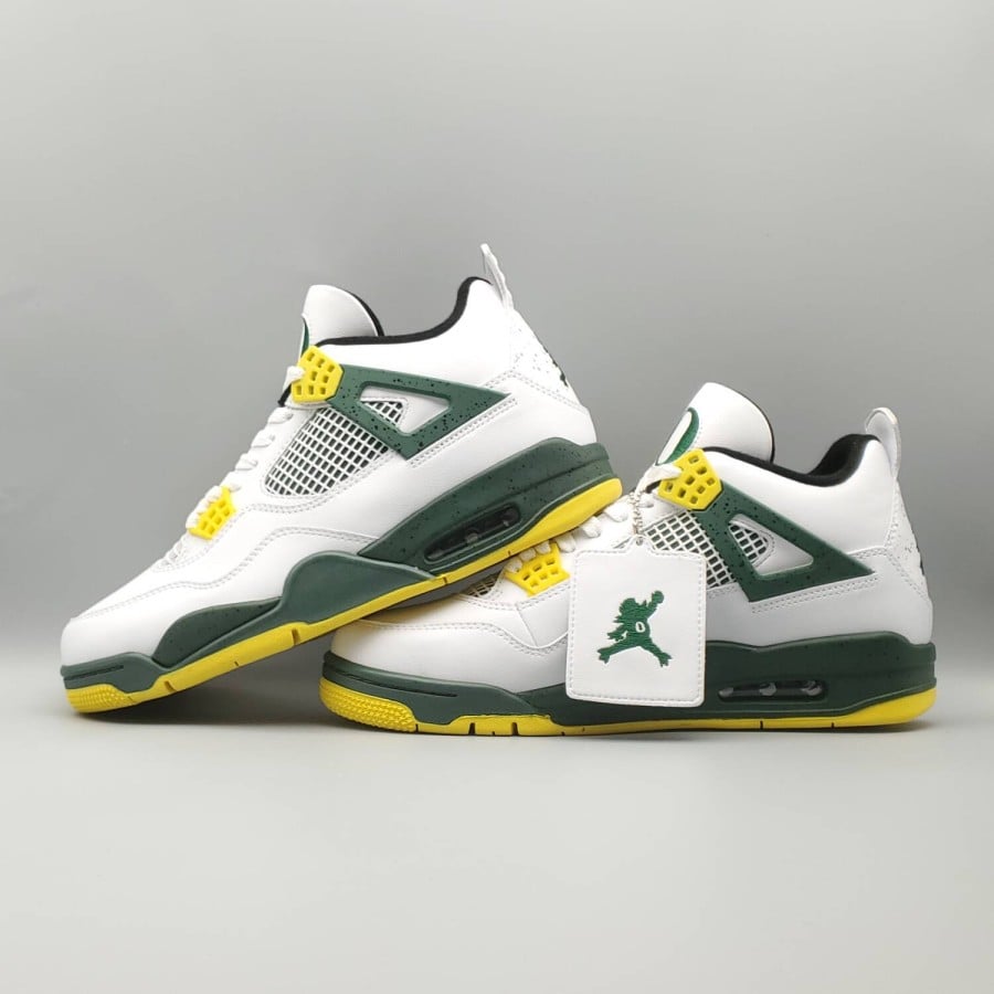 Air Jordan 4 Retro
