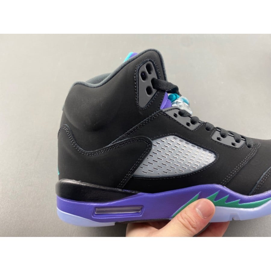 Air Jordan 5 Retro