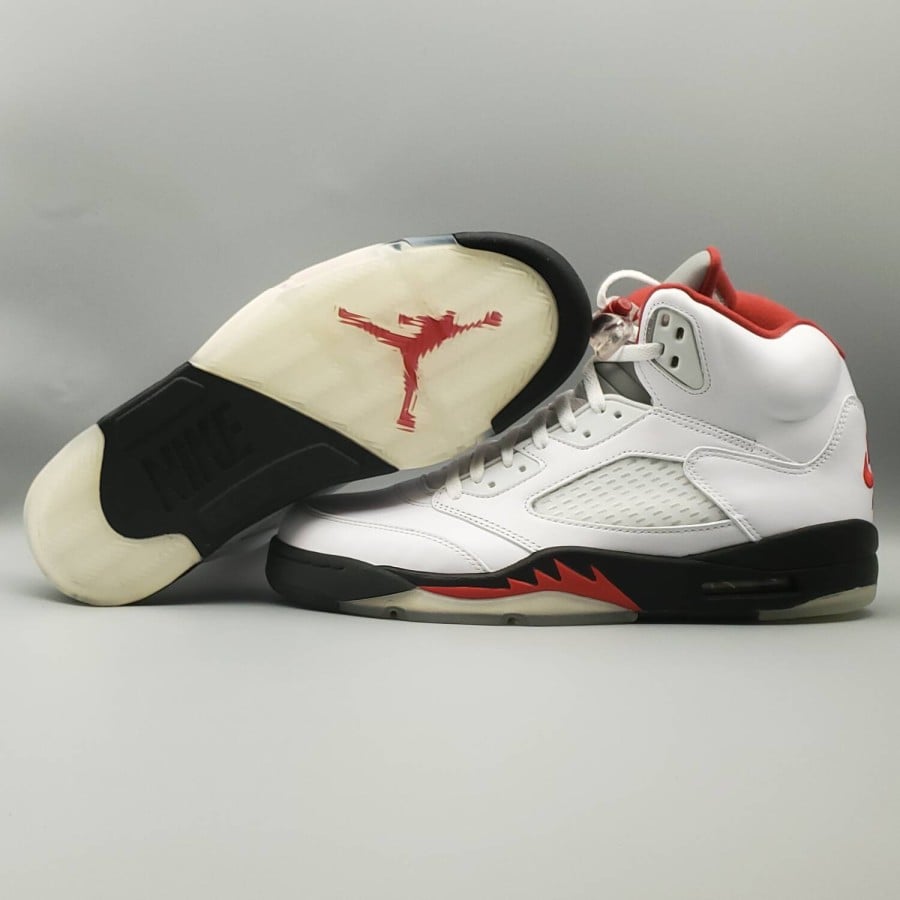 Air Jordan 5 Retro