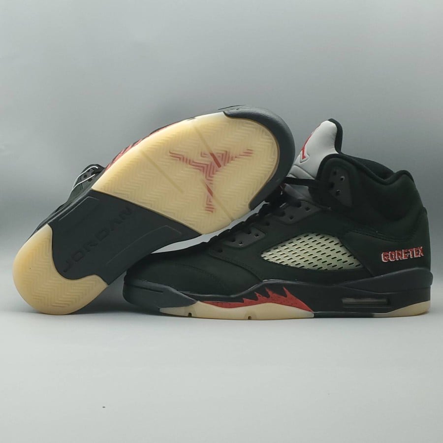 Wmns Air Jordan 5 GORE-TEX