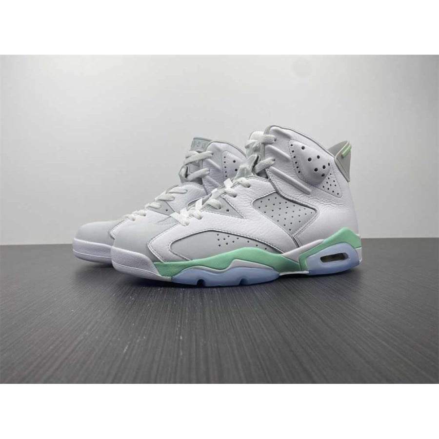 Wmns Air Jordan 6 Retro 