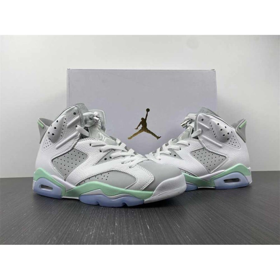 Wmns Air Jordan 6 Retro 
