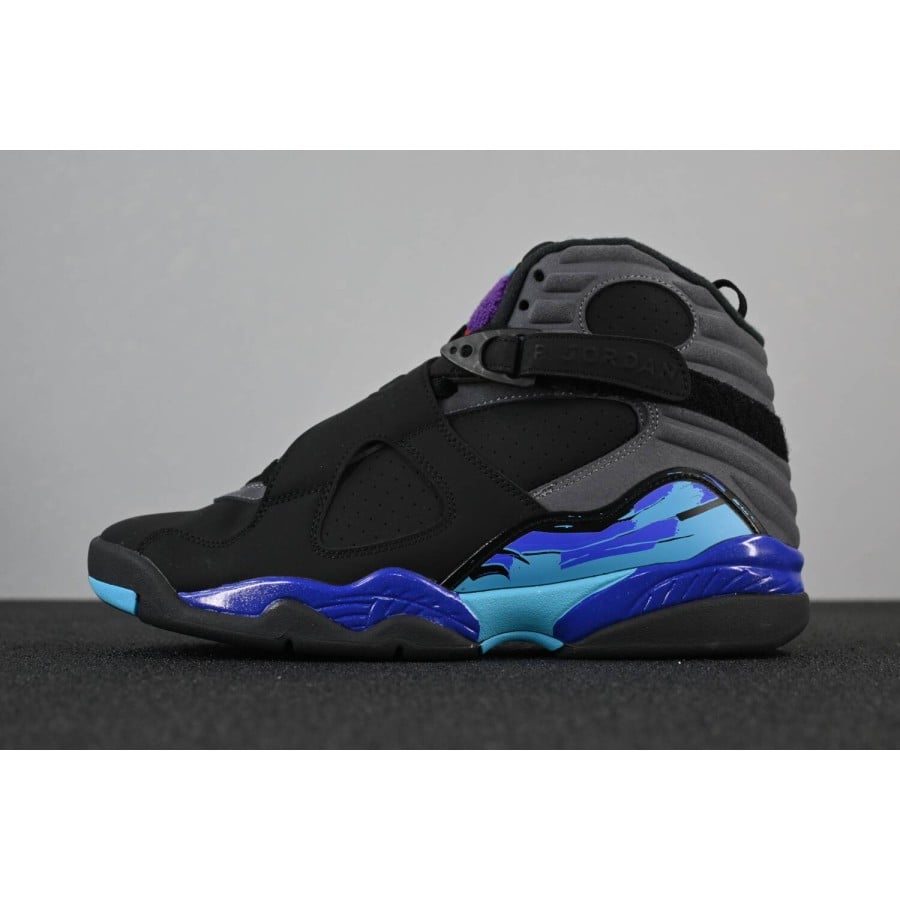 Air Jordan 8 Retro