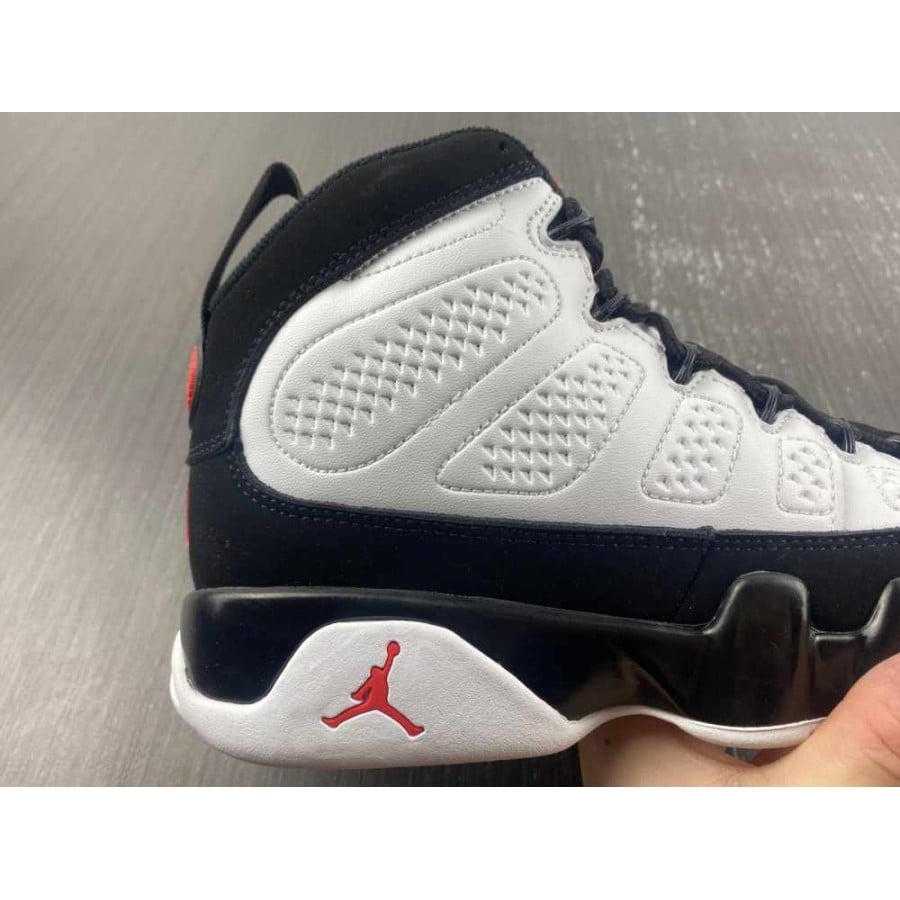 Air Jordan 9 Retro OG