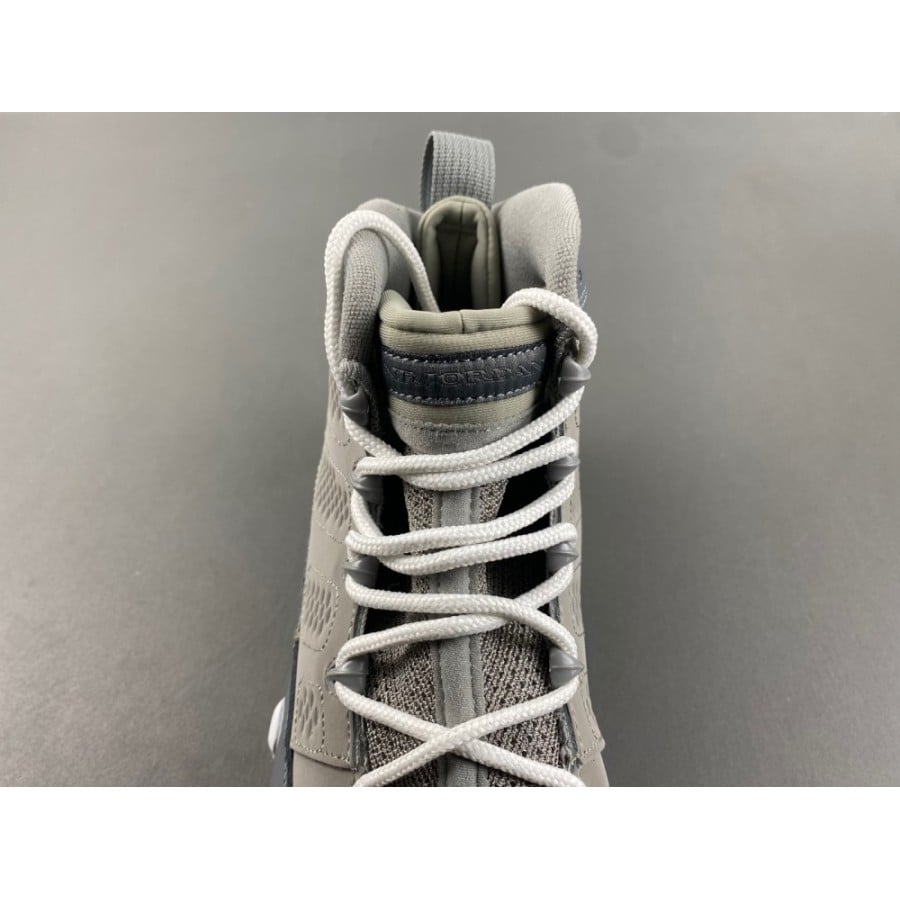 Air Jordan 9 Retro 