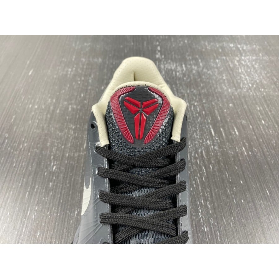 Zoom Kobe 5