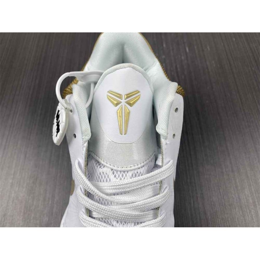 Zoom Kobe 5
