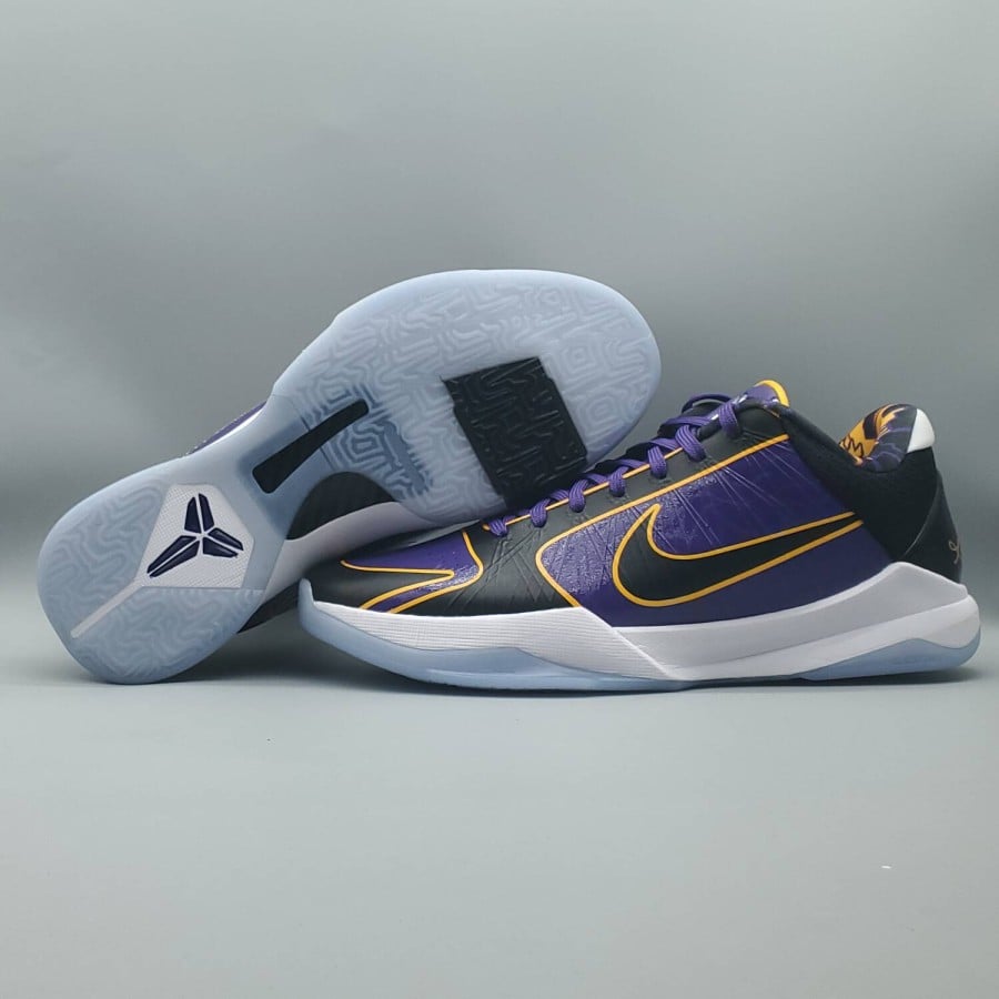 Zoom Kobe 5 Protro