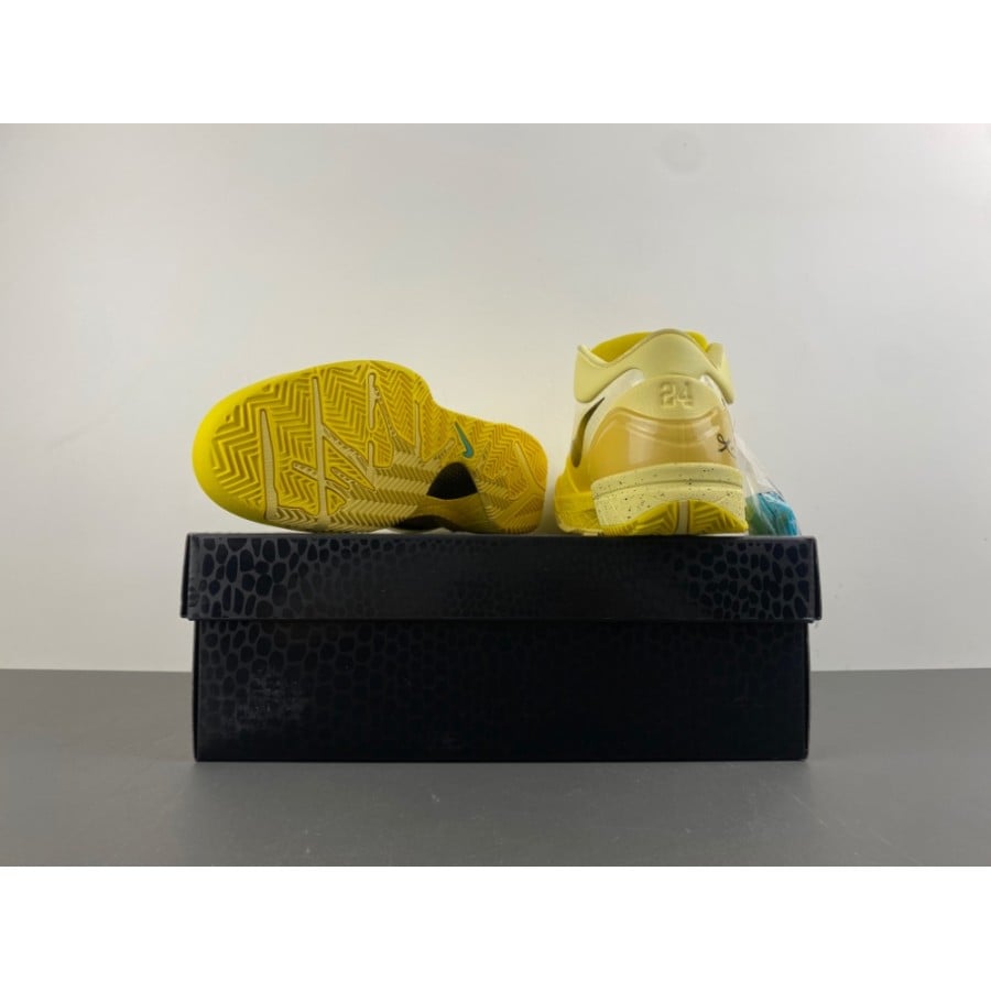 Zoom Kobe 4 Protro 