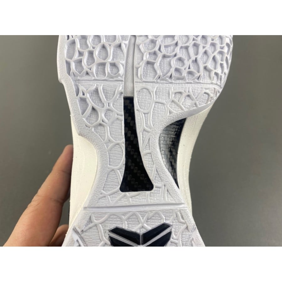 Caitlin Clark x Zoom Kobe 6 Protro