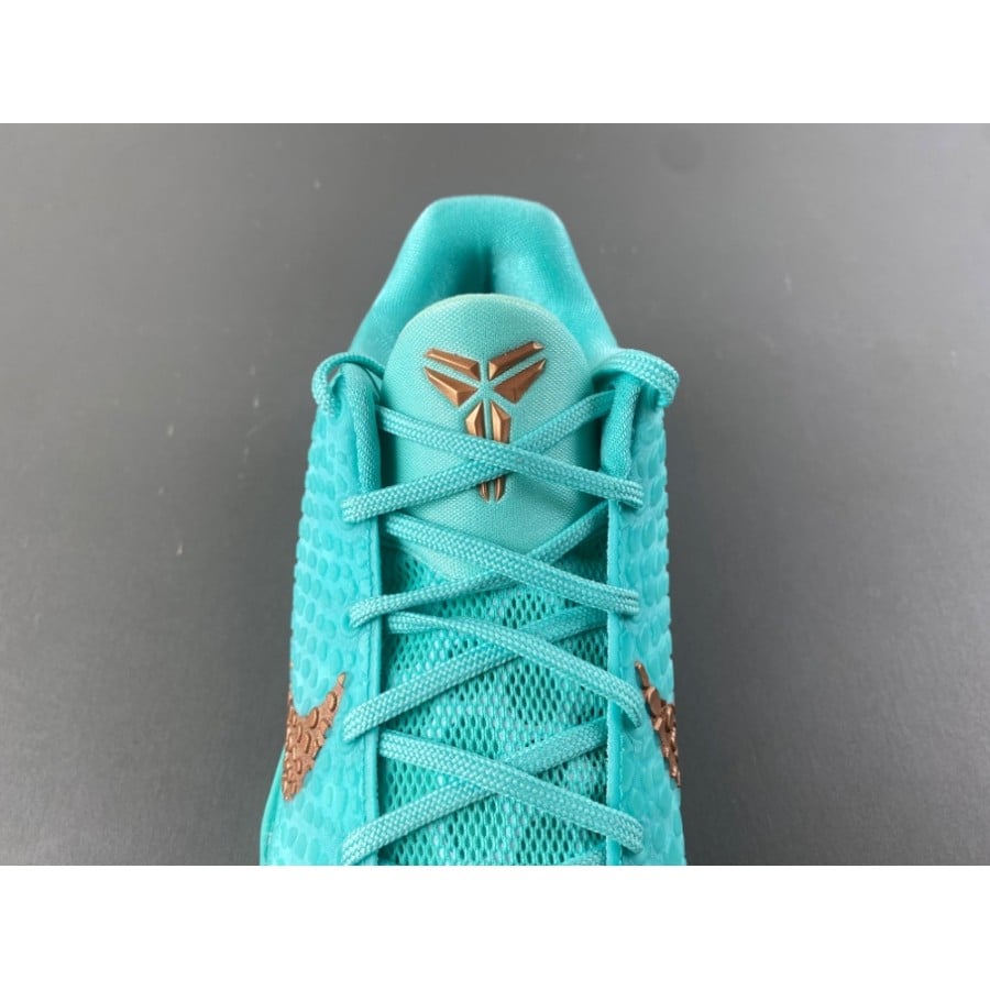 Jalen Brunson x Zoom Kobe 6 Protro 
