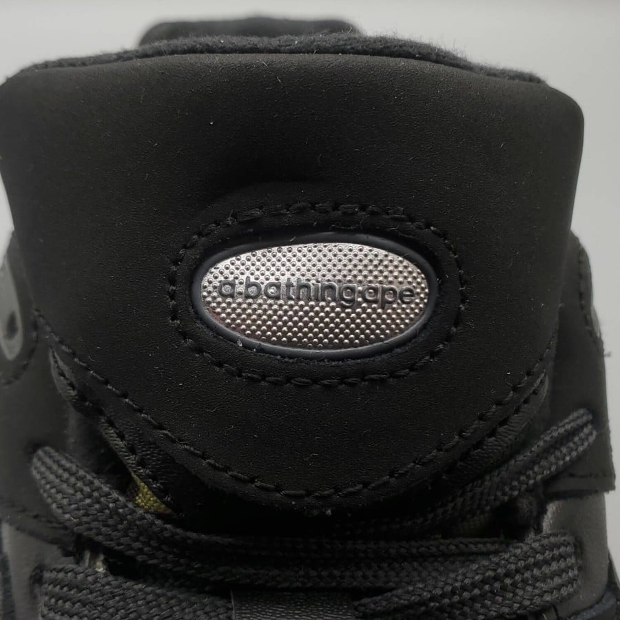 BAPE x 2002R
