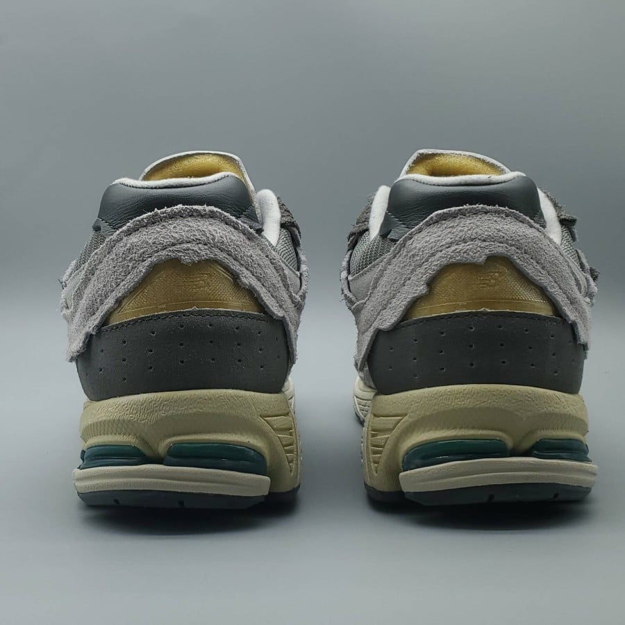 2002R