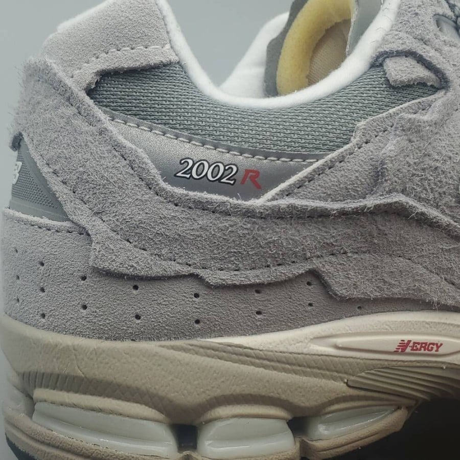 2002R