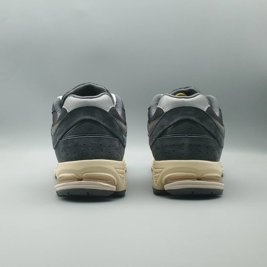 2002R