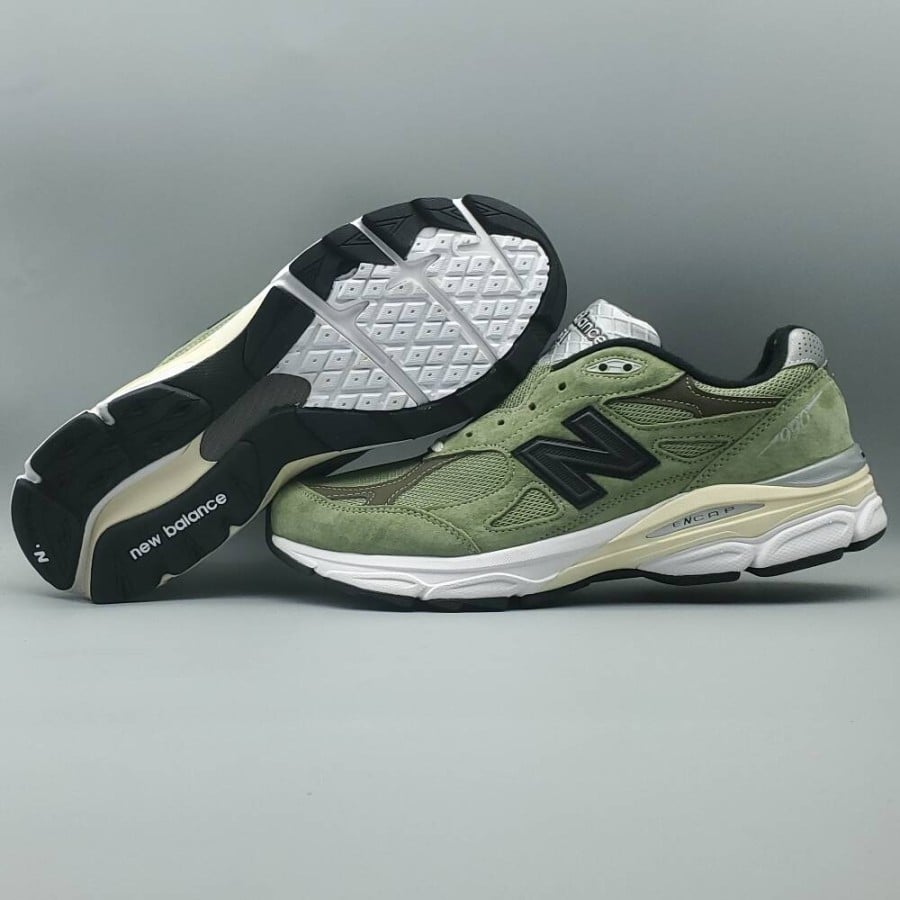 JJJJound x 990v3 Made in USA