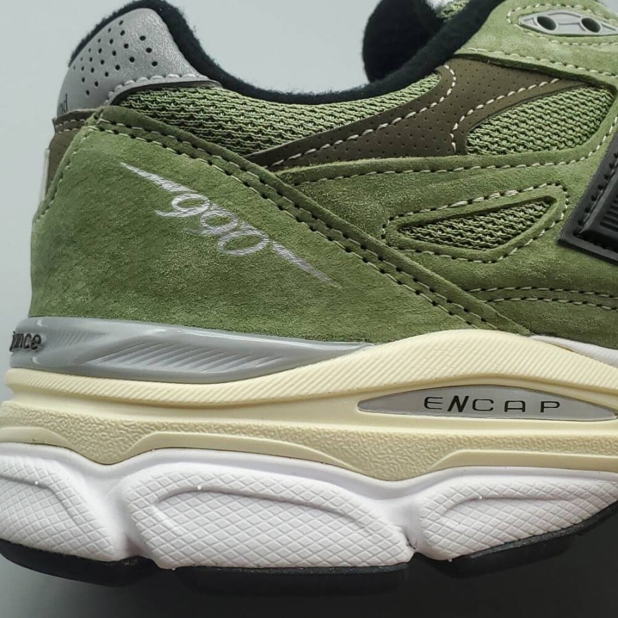 JJJJound x 990v3 Made in USA