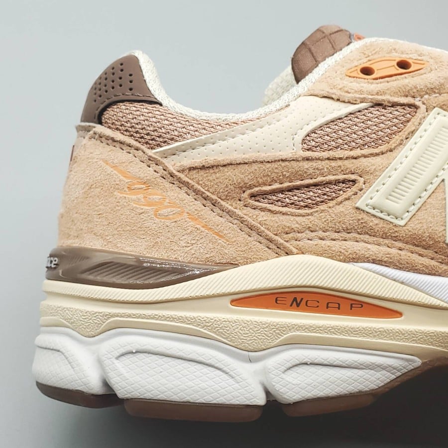 size? x 990v3 Made in USA