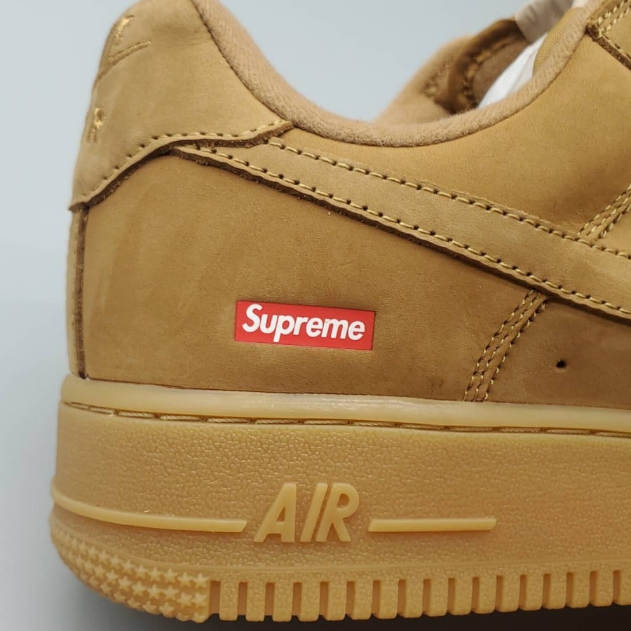 Supreme x Air Force 1 Low SP