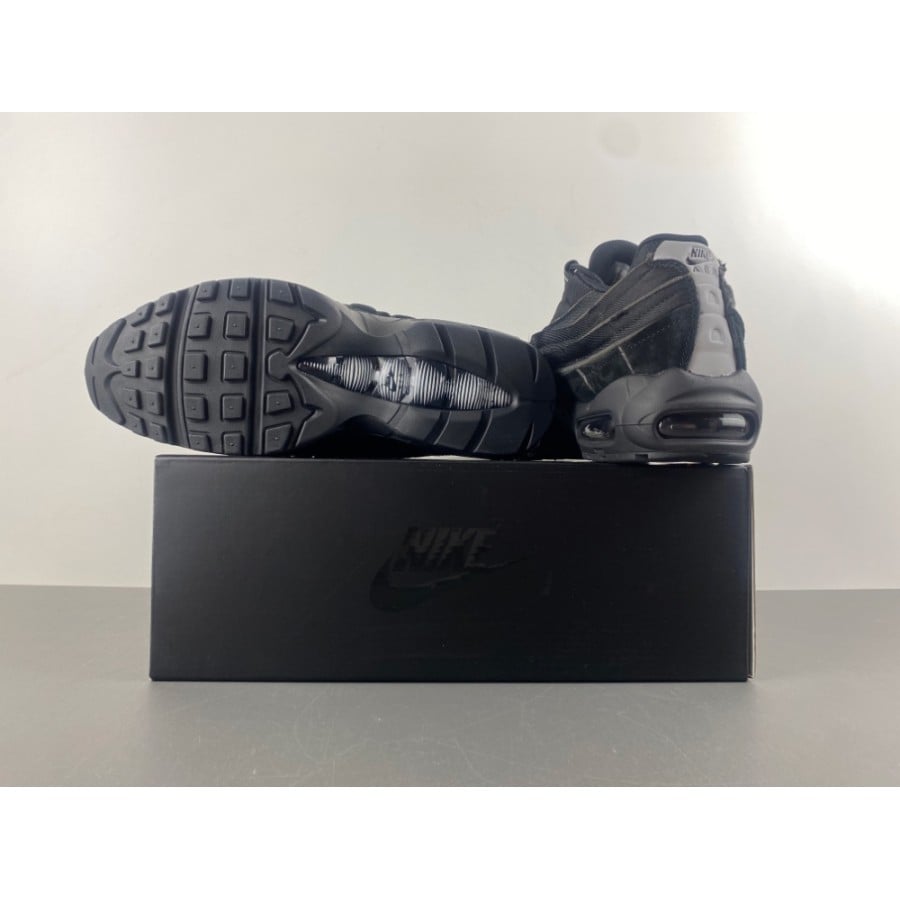 Comme des Garçons x Air Max 95