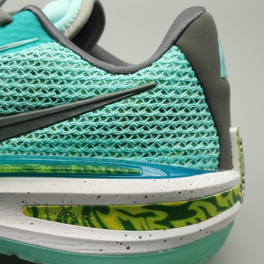 Sabrina Ionescu x Air Zoom GT Cut