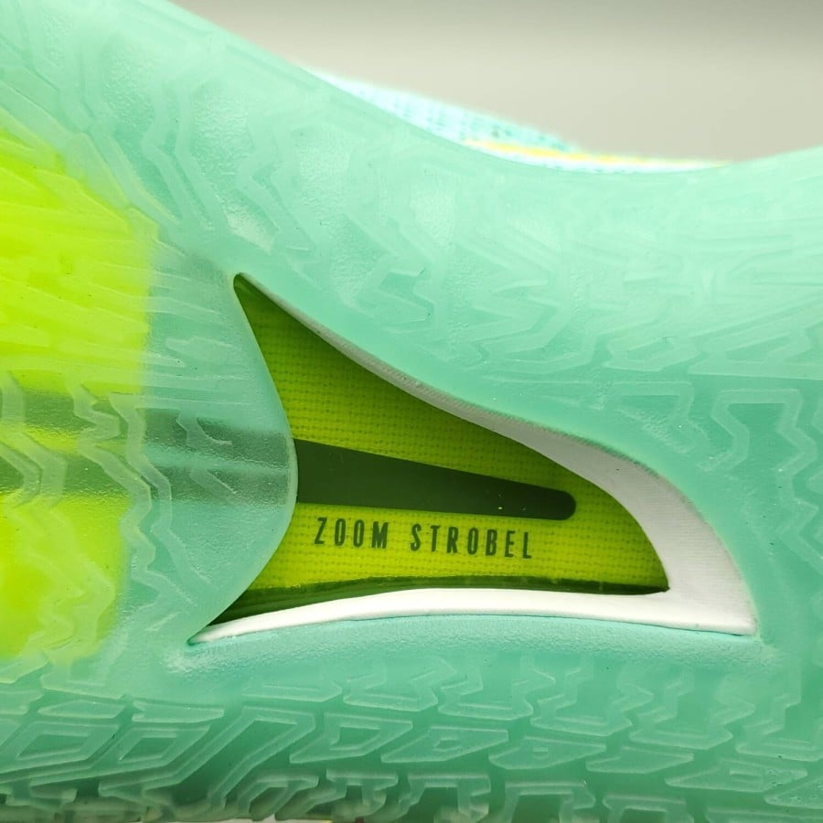 Sabrina Ionescu x Air Zoom GT Cut