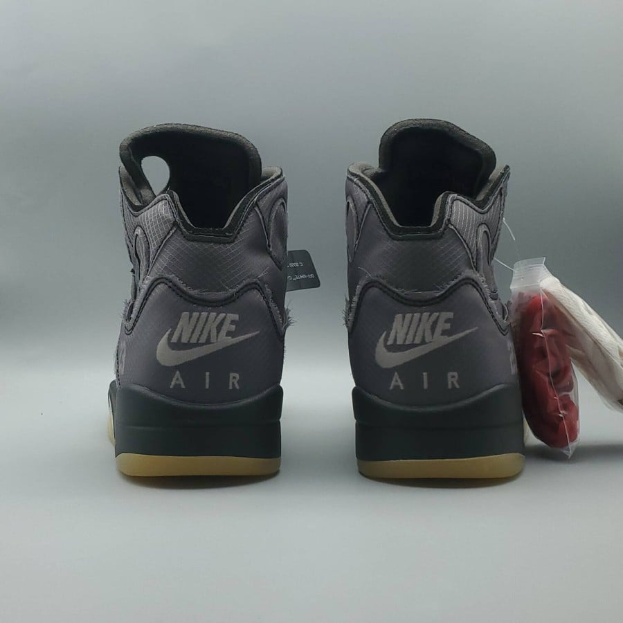 Off-White x Air Jordan 5 Retro SP