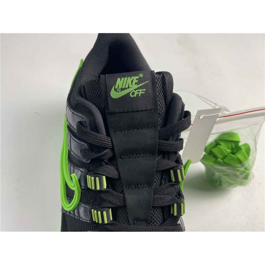 Off-White x Air Rubber Dunk