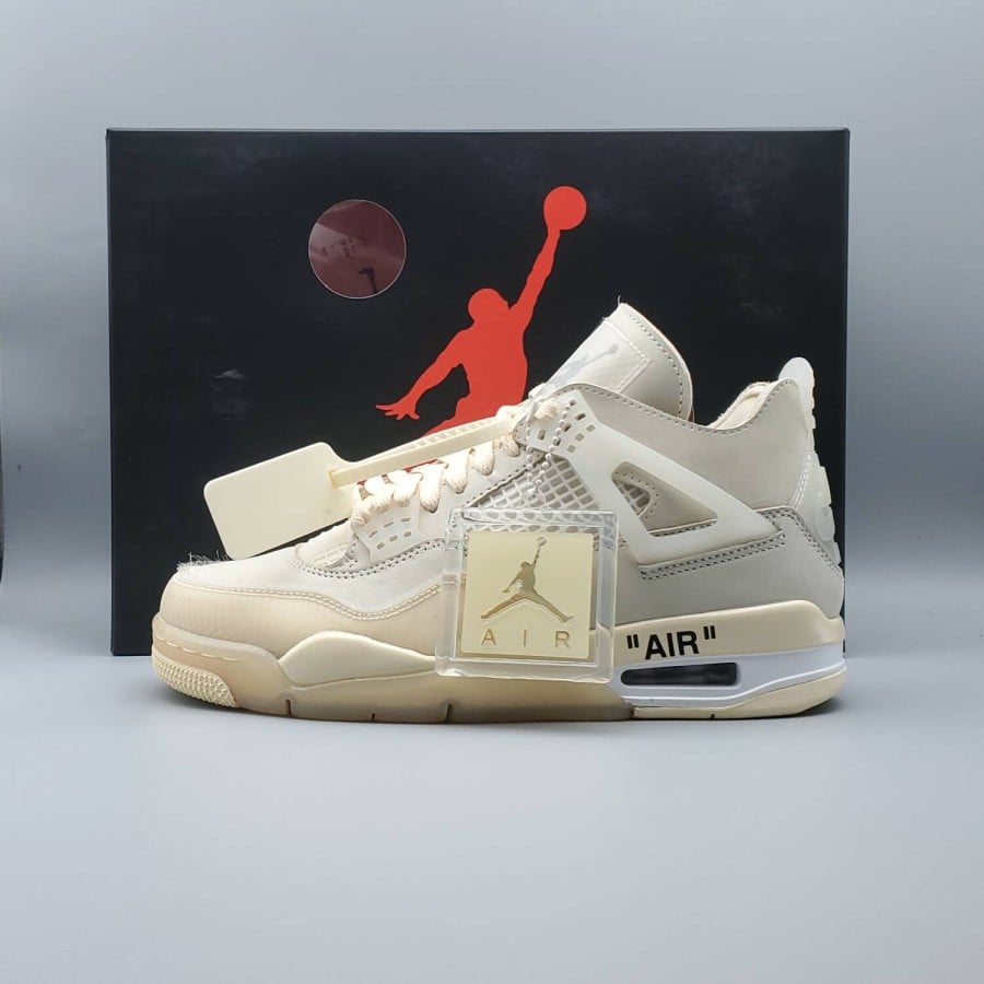 Off-White x Wmns Air Jordan 4 SP