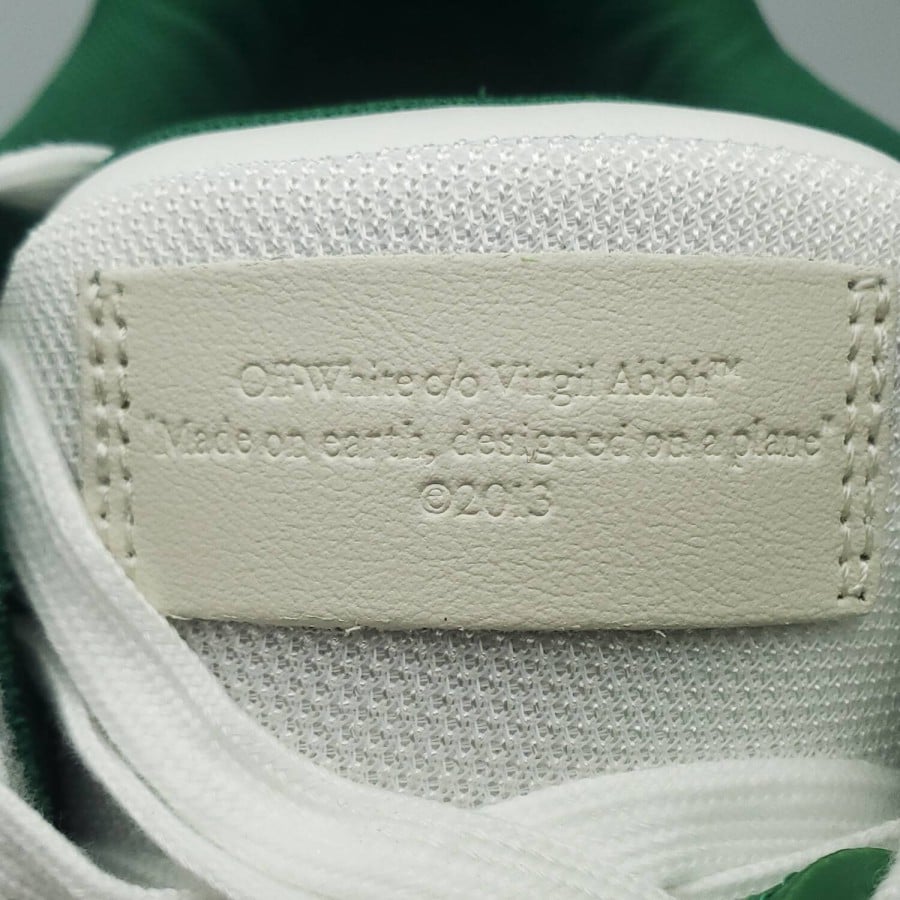 Off-White Out of Office Low