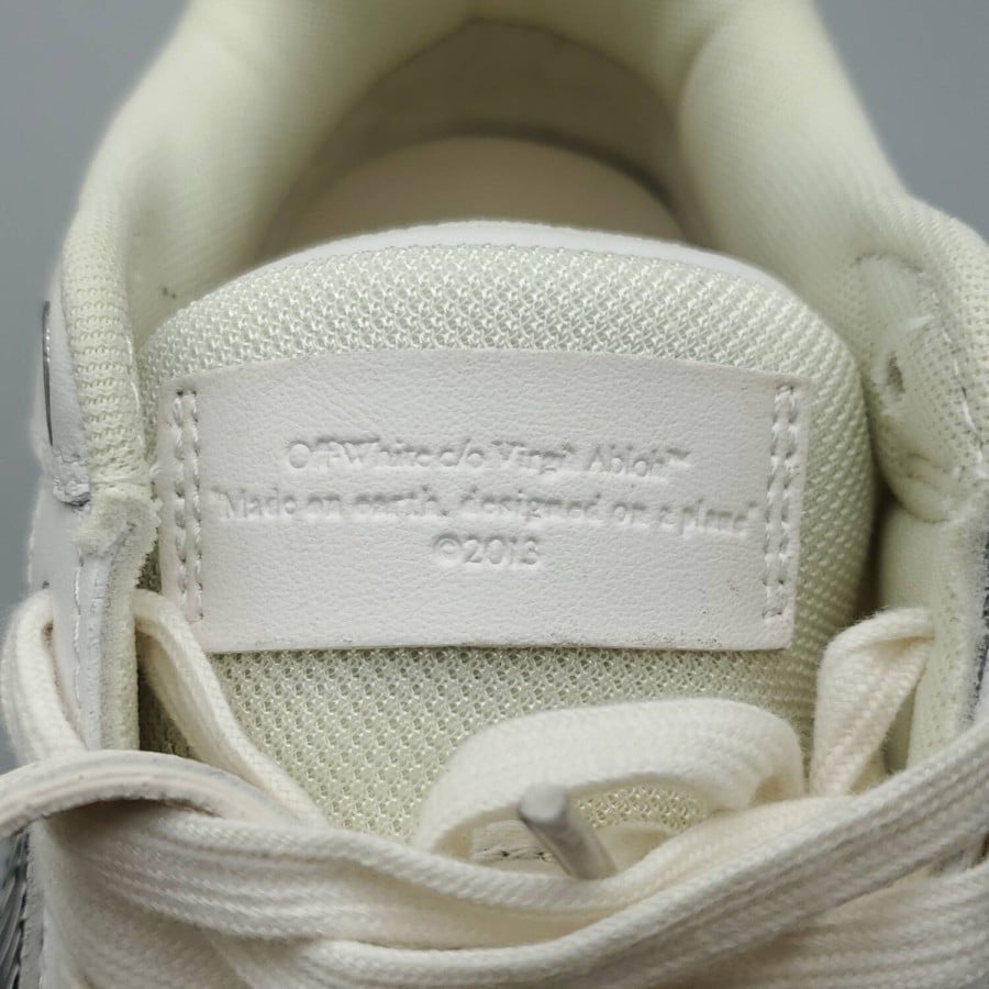 Off-White Out of Office Low