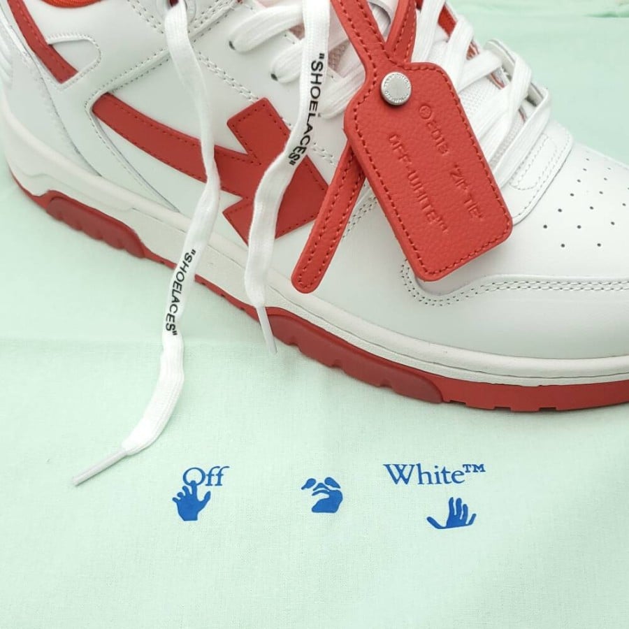 Off-White Out of Office Low