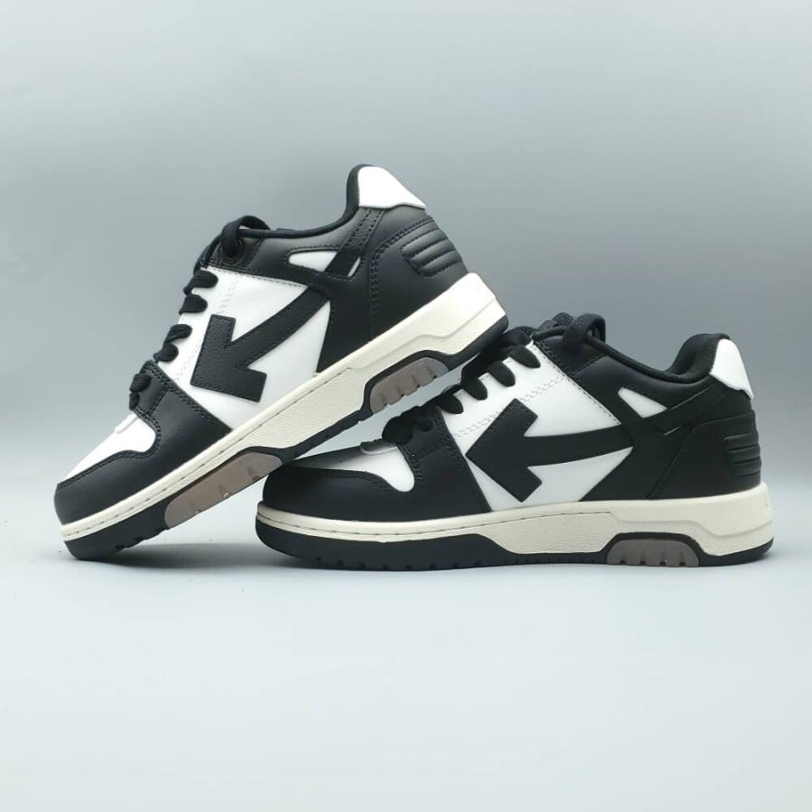 Off-White Wmns Out of Office
