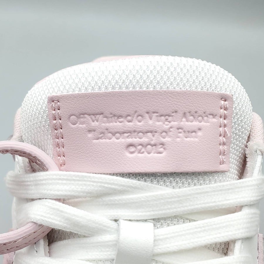 Off-White Wmns Out of Office