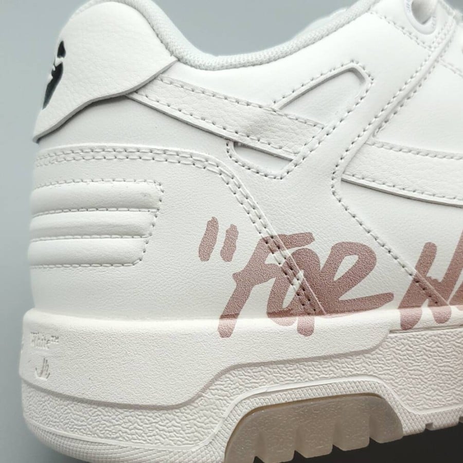 Off-White Wmns Out of Office