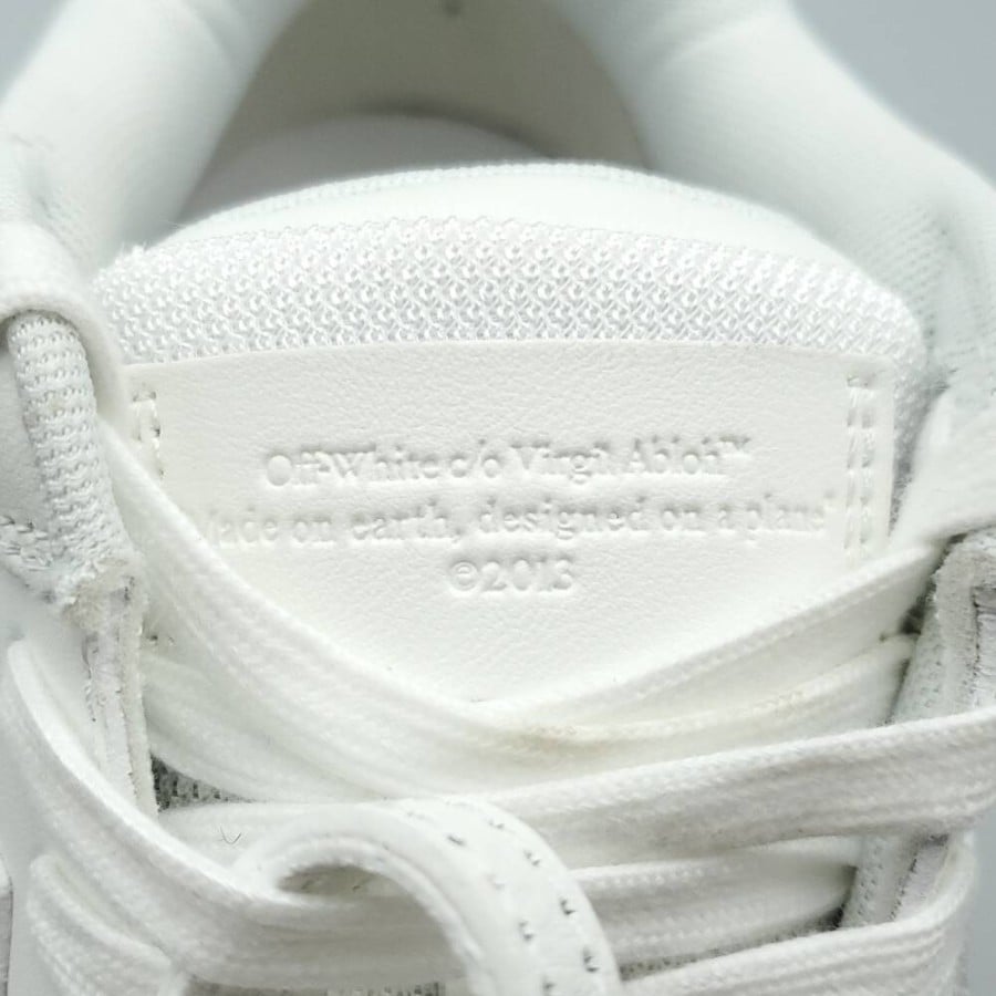 Off-White Wmns Out of Office