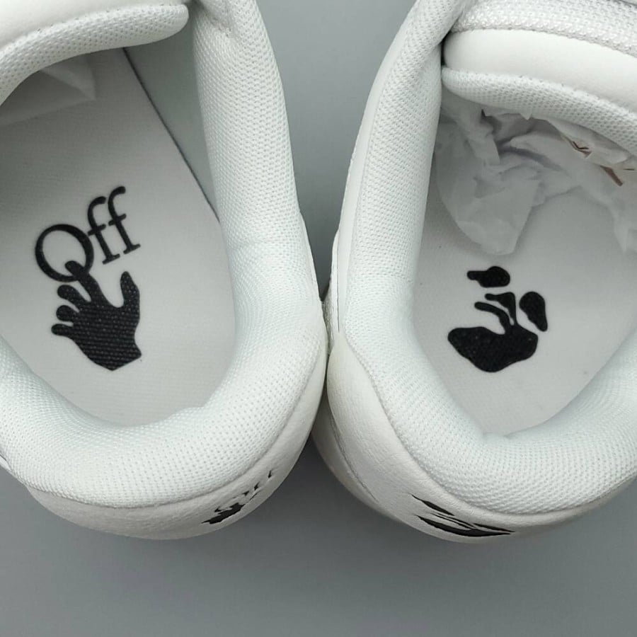 Off-White Wmns Out of Office