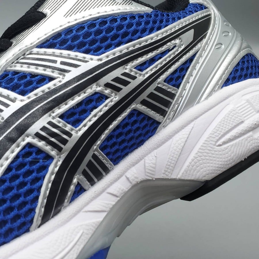 ASICS Gel Kayano 14