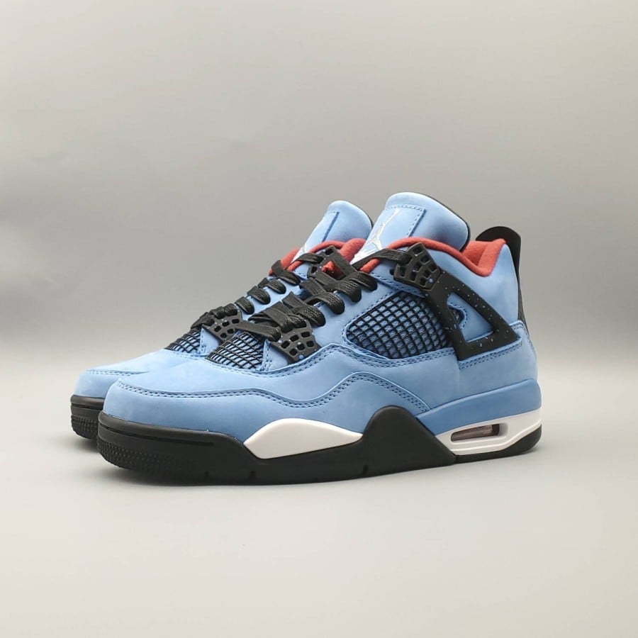 Travis Scott x Air Jordan 4 Retro
