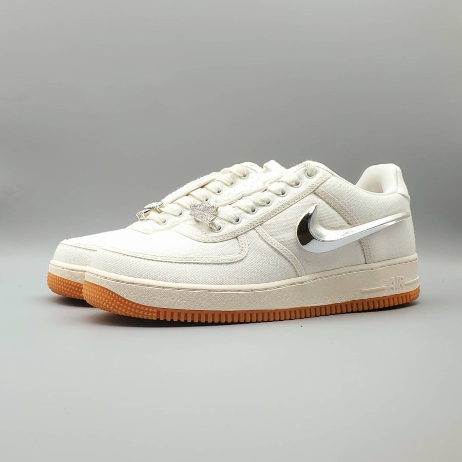 Travis Scott x Air Force 1