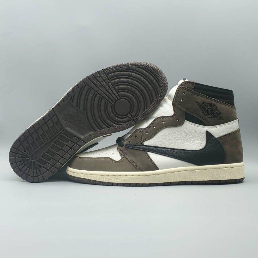 Travis Scott x Air Jordan 1 Retro High OG