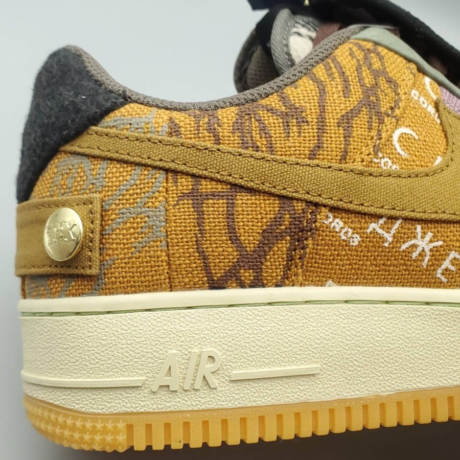 Travis Scott x Air Force 1 Low