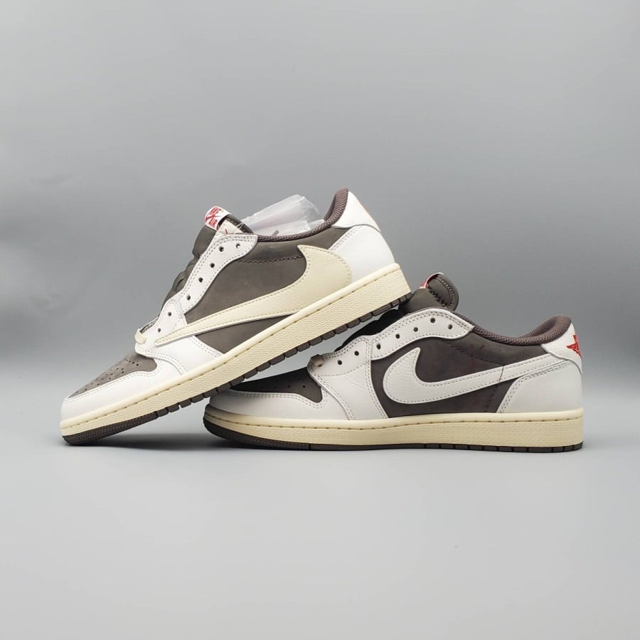 Travis Scott x Air Jordan 1 Retro Low OG
