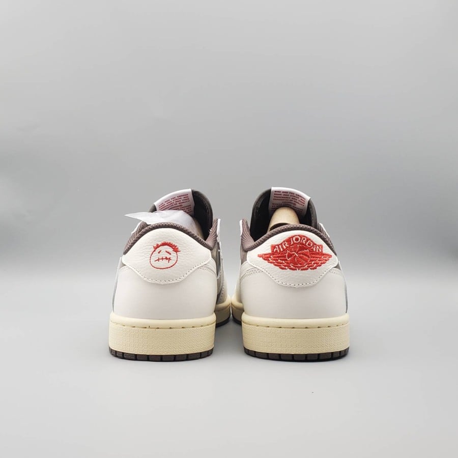 Travis Scott x Air Jordan 1 Retro Low OG