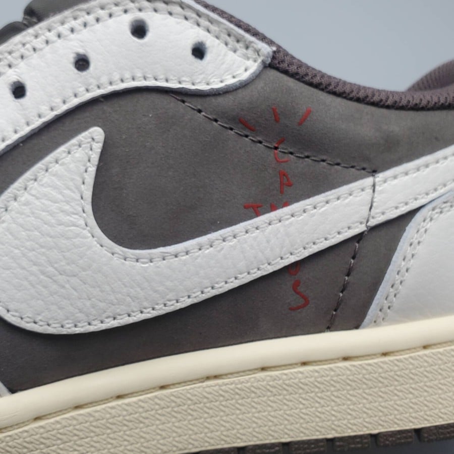 Travis Scott x Air Jordan 1 Retro Low OG
