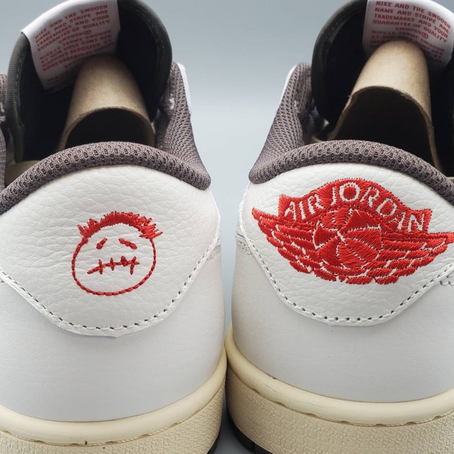 Travis Scott x Air Jordan 1 Retro Low OG