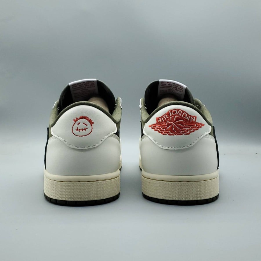 Travis Scott x Air Jordan 1 Low OG SP